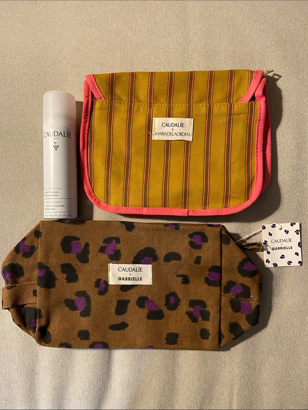 Caudalie Pouch Duo + Grape Water Hydrating Mist Travel Size
